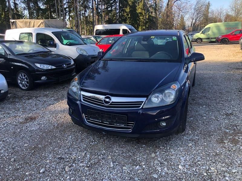 Gebraucht Opel Astra Edition 110 PS (80 kW) 2010 Blau Limousine