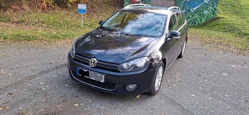 Schwarz Gebraucht 2011 VW Golf VI Style Kleinwagen | 6.600 € (Etwas zu teuer) - Bild 1/4
