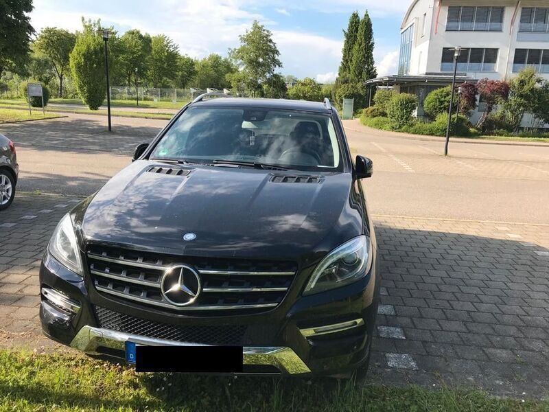 Gebraucht Mercedes ML350 258 PS (189 kW) 2012 Schwarz SUV
