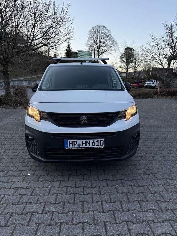Gebraucht 2019 Peugeot Partner Premium Van / Kleinbus | 10.000 € (Guter Preis) - Bild 1/4