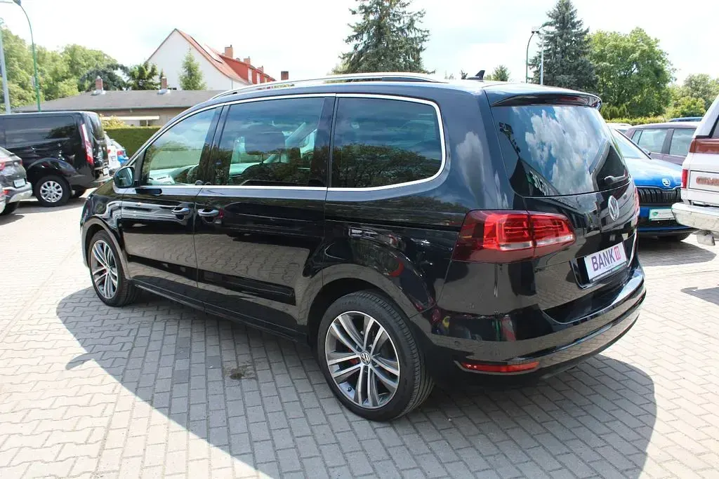 Gebraucht VW Sharan Cup 140 PS (102 kW) 2014 Schwarz Van / Kleinbus