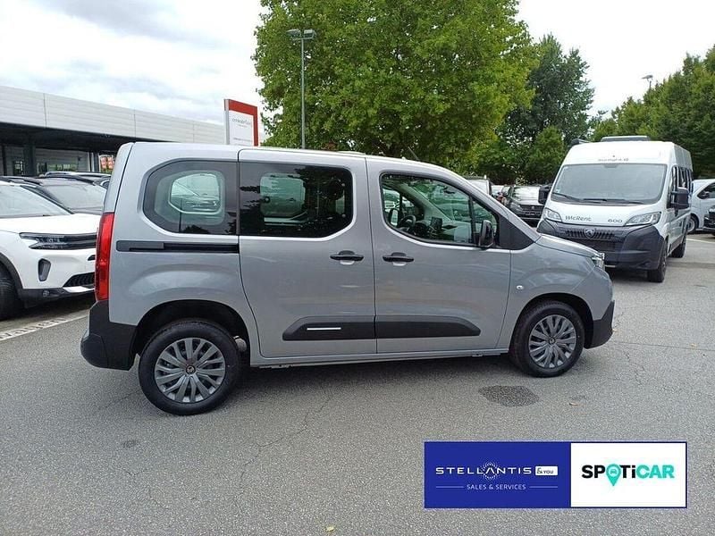 Neu Citroën Berlingo PureTech 110 PS (80 kW) 2025 Blau Van / Kleinbus