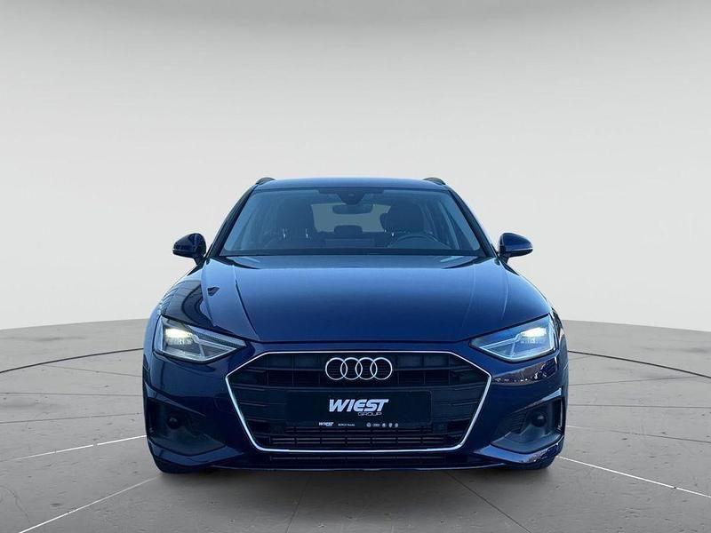 Gebraucht Audi A4 Design 150 PS (110 kW) 2019 Navarrablau metallic Kombi