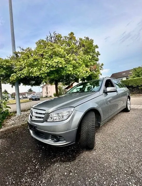 Gebraucht Mercedes C200 Elegance 136 PS (100 kW) 2009 Grau Kombi