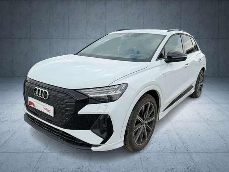 Gebraucht Audi e-tron S-Line 150 kW (204 PS) 2023 Gletscherweiß metallic (metallic) SUV