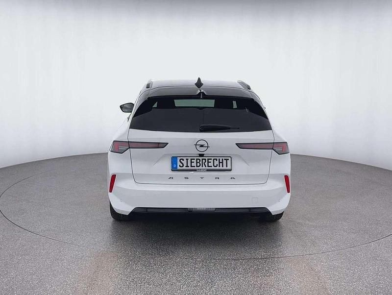 Neu Opel Astra 131 PS (96 kW) 2025 Weiß Kombi