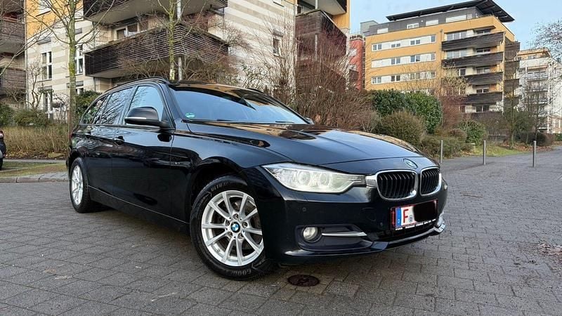 Gebraucht BMW 316 Sport Line 116 PS (85 kW) 2014 Schwarz Kombi
