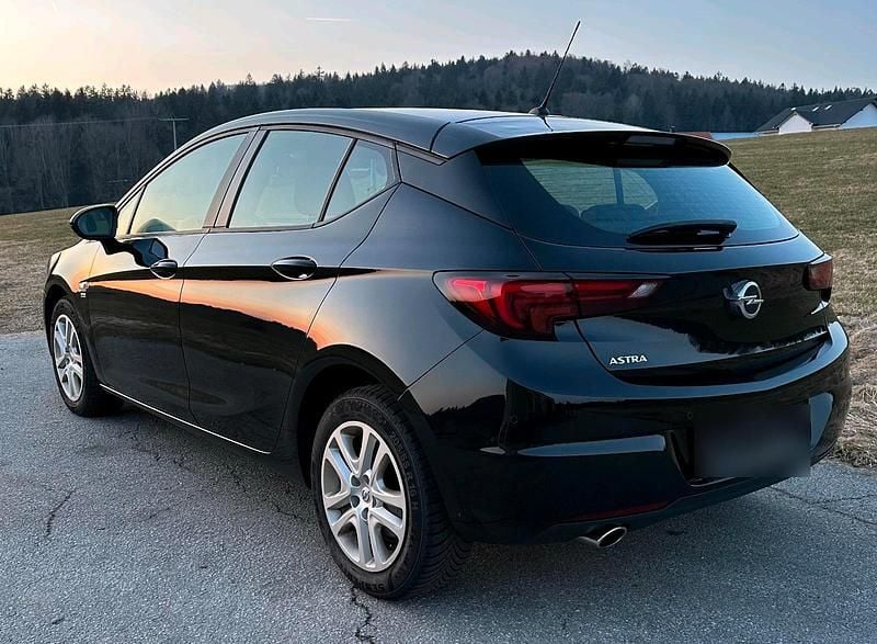 Gebraucht Opel Astra 150 PS (110 kW) 2019 Schwarz Limousine
