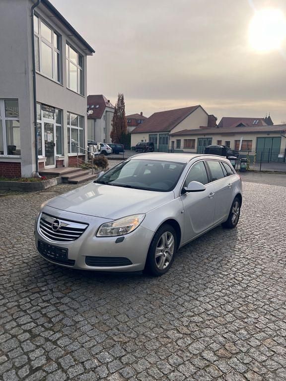 Silber Gebraucht 2009 Opel Insignia Edition Kombi | 2.400 € (Guter Preis) - Bild 1/4