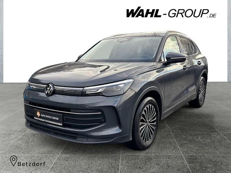 Grau Gebraucht 2024 VW Tiguan Life SUV | 32.860 € (Guter Preis) - Bild 1/4