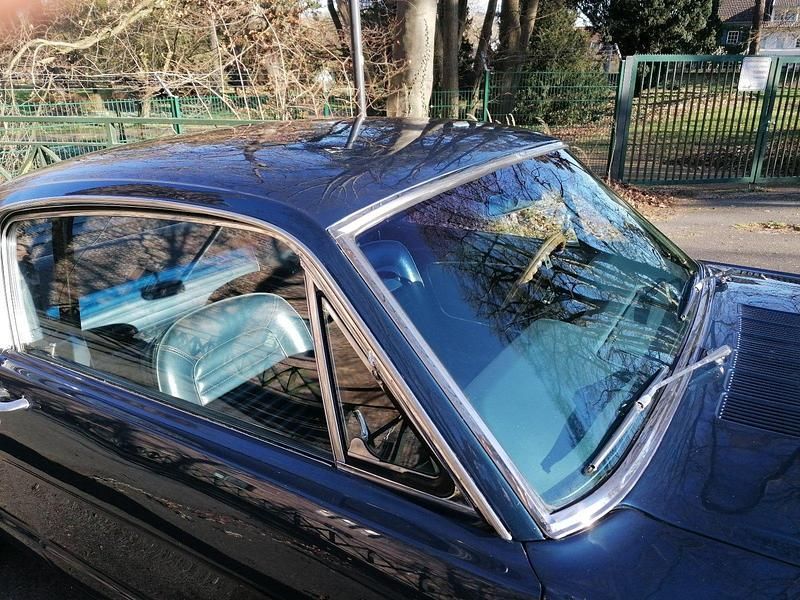 Gebraucht Ford V8 Fastback 203 PS (149 kW) 1965 Blau Coupé