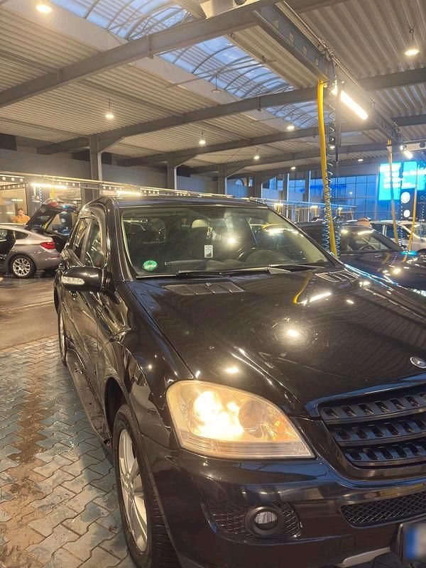 Usata Mercedes ML320 2008 Nero SUV