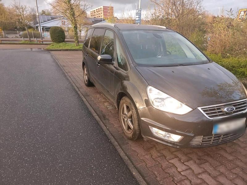 Gebraucht Ford Galaxy 140 PS (102 kW) 2012 Schwarz Van / Kleinbus