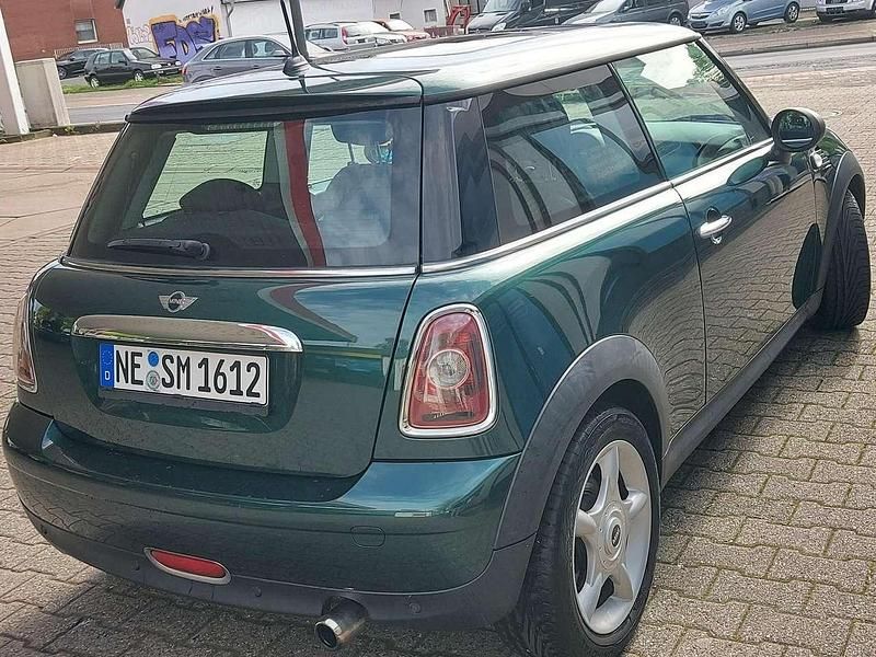 Second-hand Mini ONE 95 CP (69 kW) 2009 Verde Hatchback