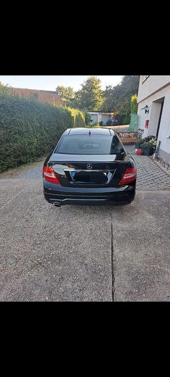 Gebraucht Mercedes C220 170 PS (125 kW) 2014 Schwarz Coupé
