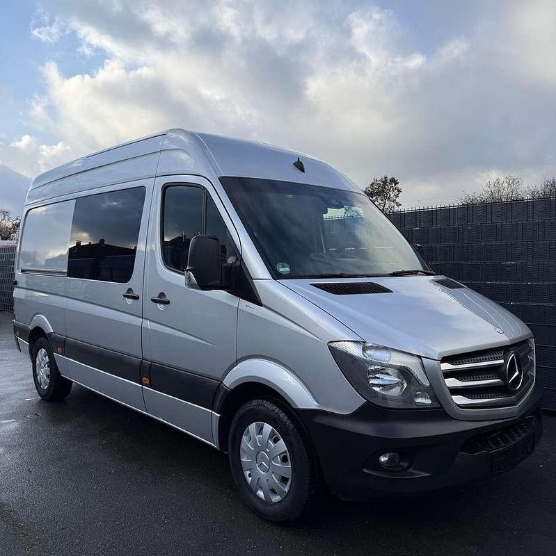 Silber Gebraucht 2014 Mercedes 316 Van | 16.450 € (Fairer Preis) - Bild 1/4