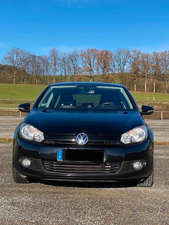 Schwarz Gebraucht 2013 VW Golf VI Match Limousine | 7.300 € (Fairer Preis) - Bild 1/4