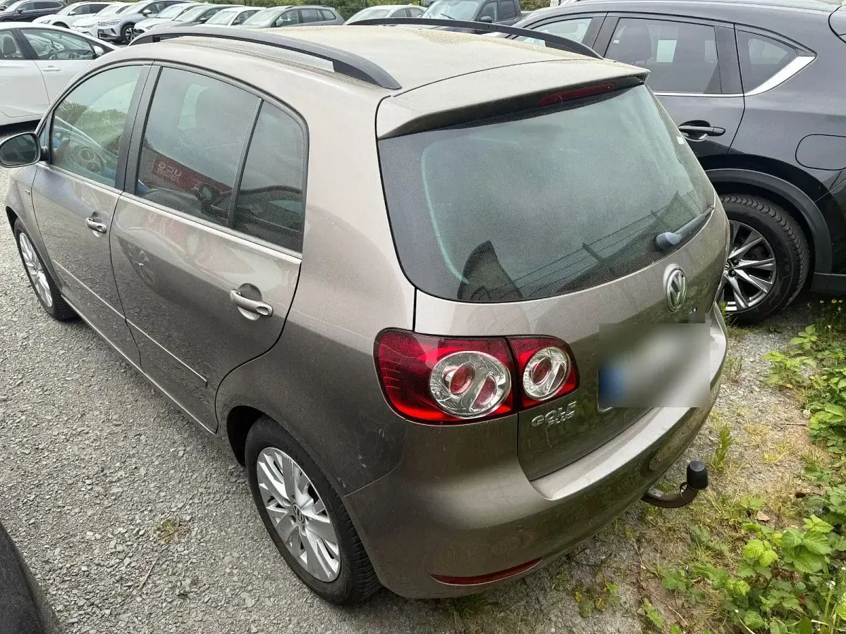 Gebraucht VW Golf Plus Cross Life 86 PS (63 kW) 2013 Braun Van / Kleinbus