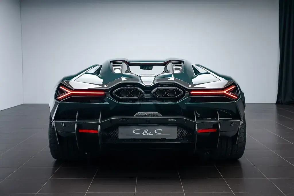 Neu Lamborghini Revuelto 1016 PS (747 kW) 2026 Verde lares Coupé