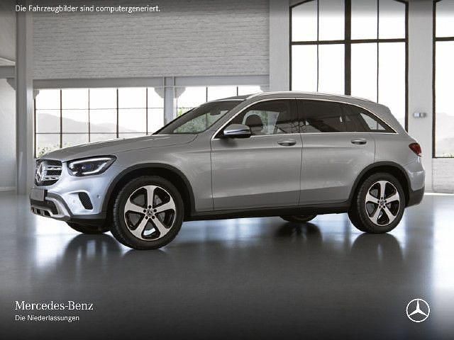 Silber Gebraucht 2021 Mercedes GLC220 SUV | 39.890 € (Etwas zu teuer) - Bild 1/4