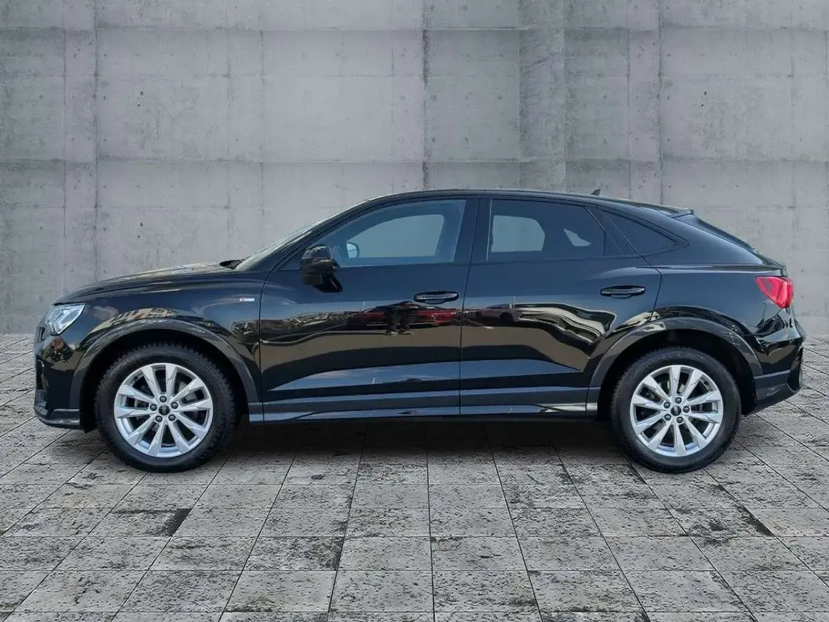 Gebraucht Audi Q3 S-Line 150 PS (110 kW) 2024 Mythosschwarz metallic SUV