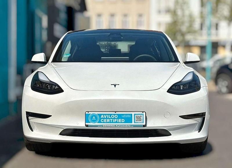 Second-hand Tesla Model 3 Long Range AWD 324 kW (441 CP) 2021 Alb Berlinǎ
