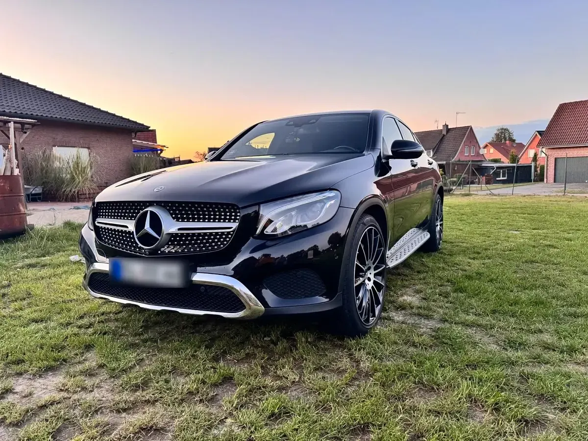 Gebraucht Mercedes GLC350 258 PS (189 kW) 2017 Schwarz SUV