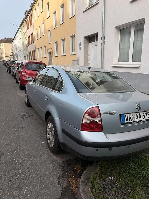 Używany VW Passat 115 KM (84 kW) 2001 Sedan/Limuzyna