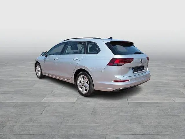 Gebraucht VW Golf VIII Life 116 PS (85 kW) 2024 Silber Kombi