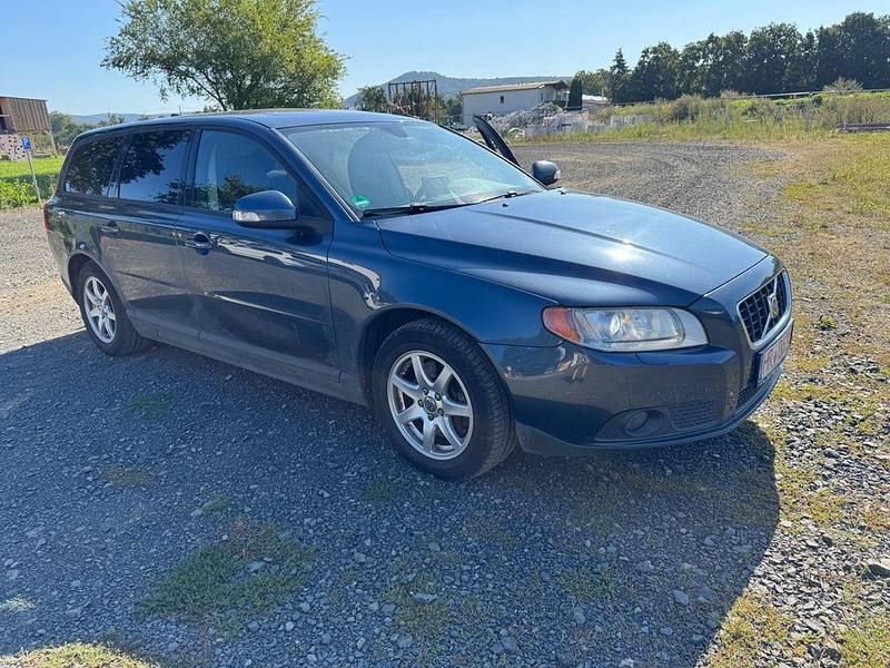 Blau Gebraucht 2008 Volvo V70 Kombi | 4.799 € (Guter Preis) - Bild 1/4