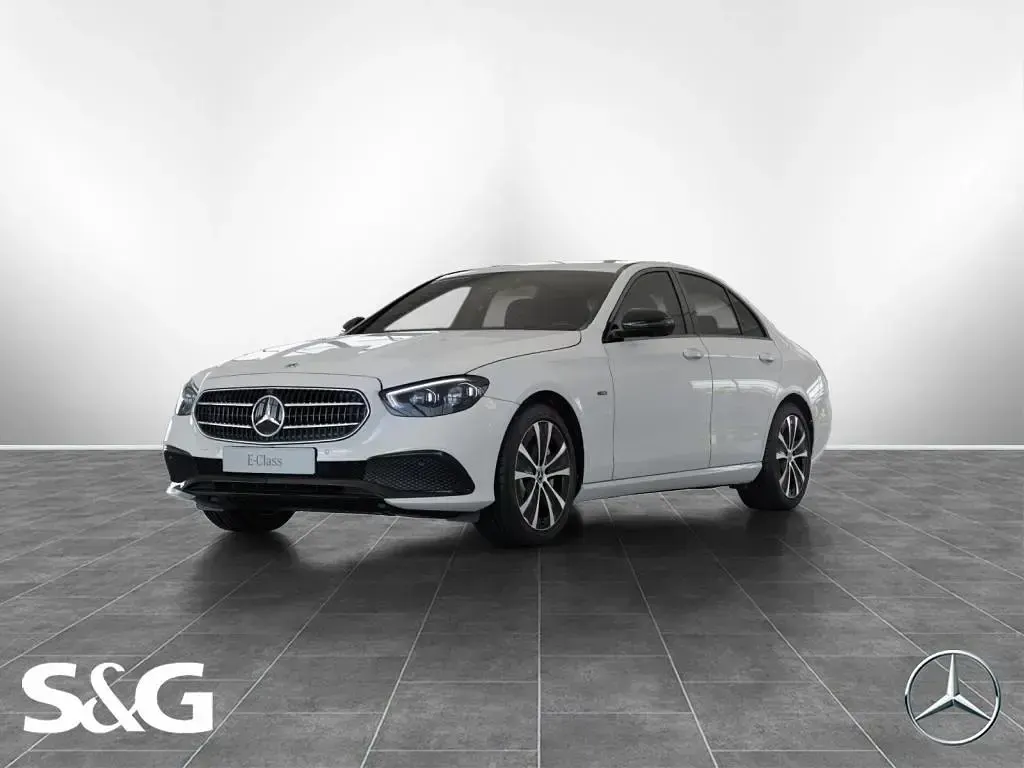 Gebraucht Mercedes E300 Avantgarde 194 PS (142 kW) 2021 Limousine