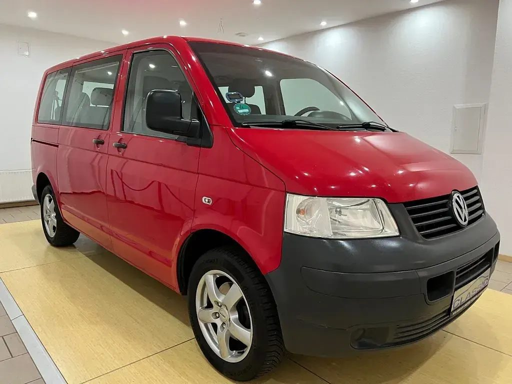 Gebraucht VW Caravelle 84 PS (61 kW) 2009 Rot Van