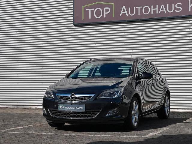 Gebraucht Opel Astra 140 PS (102 kW) 2012 Schwarz Limousine