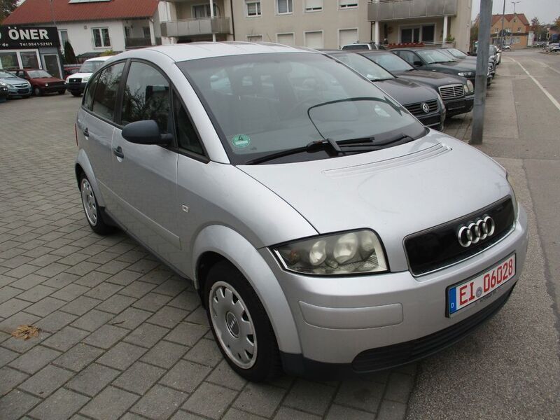 Lichtsilber metallic Gebraucht 2001 Audi A2 Kleinwagen | 4.990 € (Fairer Preis) - Bild 1/4