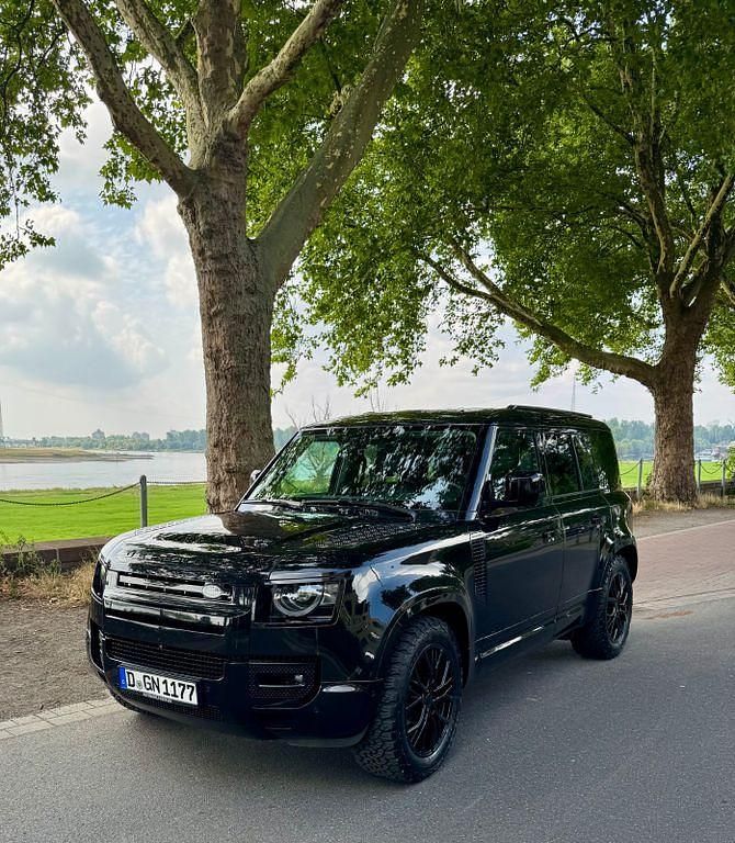 Schwarz Gebraucht 2021 Land Rover Defender HSE SUV | 72.777 € (Guter Preis) - Bild 1/4