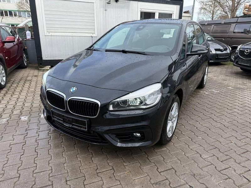 Gebraucht BMW 218 Advantage 150 PS (110 kW) 2016 Schwarz Van / Kleinbus