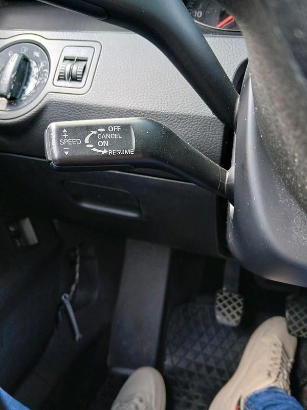 Blau Gebraucht 2007 VW Passat Kombi | 1.600 € (Guter Preis) - Bild 1/4