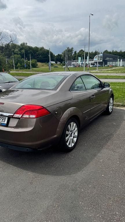 Gold Gebraucht 2010 Ford Focus Cabriolet Titanium Cabrio | 4.100 € (Etwas zu teuer) - Bild 1/4