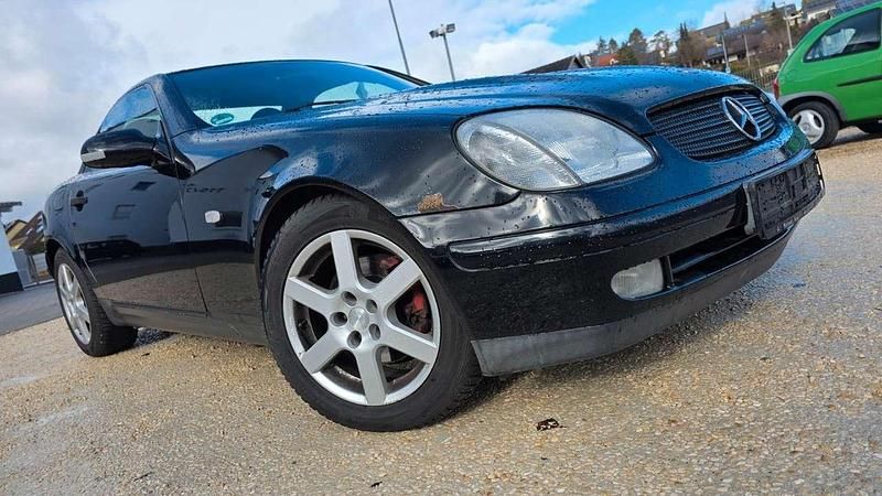 Gebraucht Mercedes SLK230 193 PS (141 kW) 2000 Schwarz Cabrio