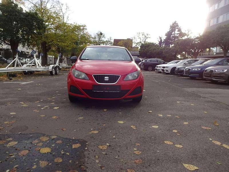 Gebraucht Seat Ibiza SC Basis 60 PS (44 kW) 2011 Rot Kleinwagen