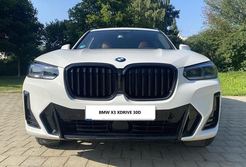 Weiß Gebraucht 2024 BMW X3 Performance SUV | 61.200 € (Guter Preis) - Bild 1/4