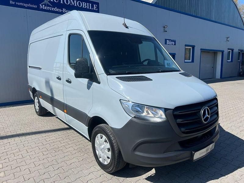 Gebraucht Mercedes Sprinter 170 PS (125 kW) 2021 7708 lackfarbe silbergrau mb77 Van