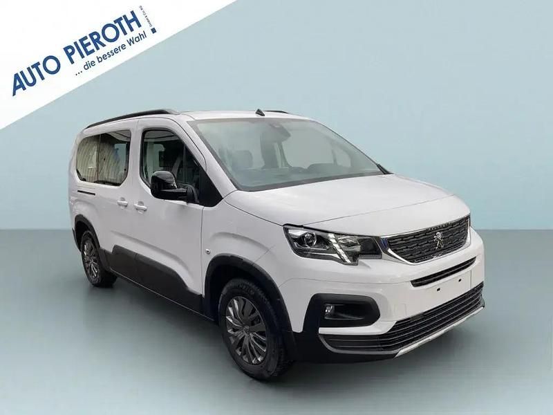 Gebraucht Peugeot e-Rifter Allure 100 kW (136 PS) 2024 Kaolin weiß Van / Kleinbus