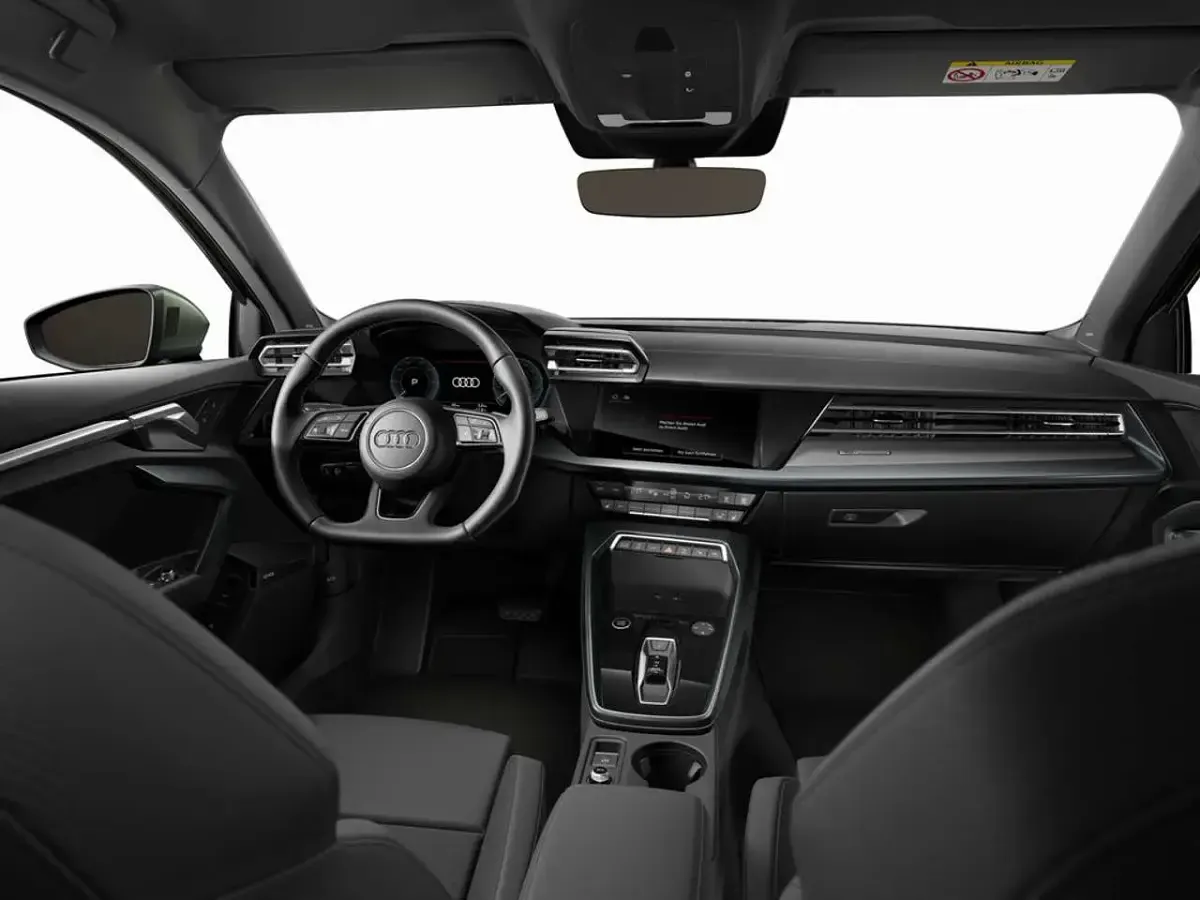 Gebraucht Audi A3 Sport 204 PS (150 kW) 2025 Grün Limousine