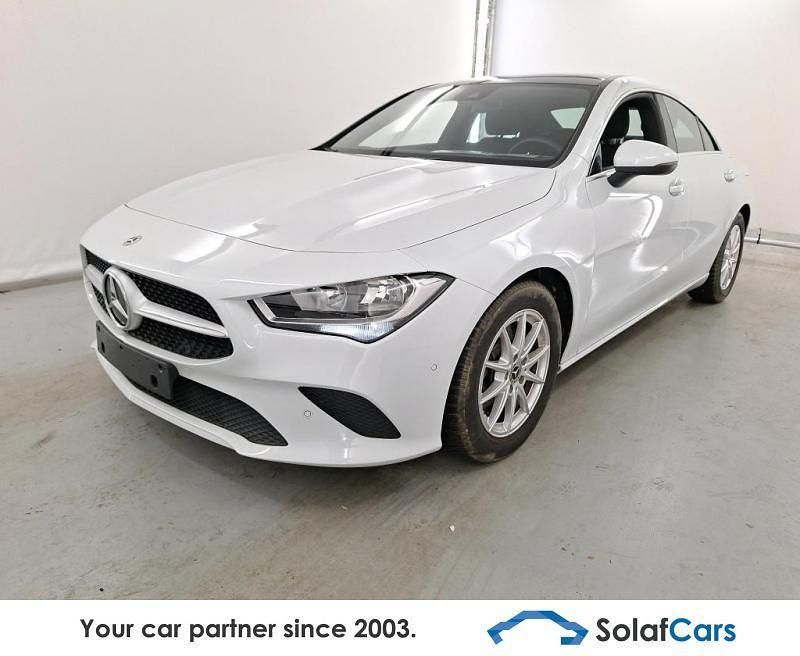 Weiß Gebraucht 2021 Mercedes CLA180 Limousine | 21.659 € (Superpreis) - Bild 1/4