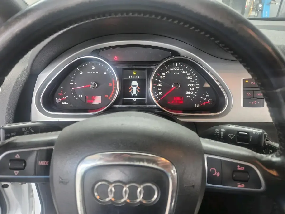 Gebraucht Audi Q7 239 PS (175 kW) 2010 Weiß SUV