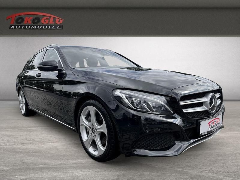Schwarz Gebraucht 2017 Mercedes C250 Kombi | 20.990 € (Fairer Preis) - Bild 1/4