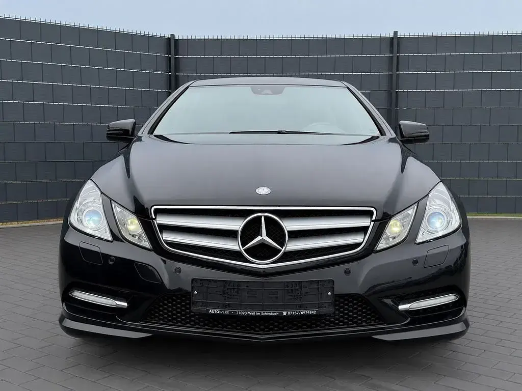 Gebraucht Mercedes E250 AMG 204 PS (150 kW) 2013 Schwarz Coupé