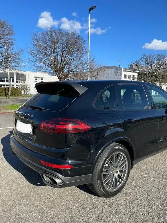 Usata Porsche Cayenne Platinum Edition 262 CV (192 kW) 2017 Nero SUV