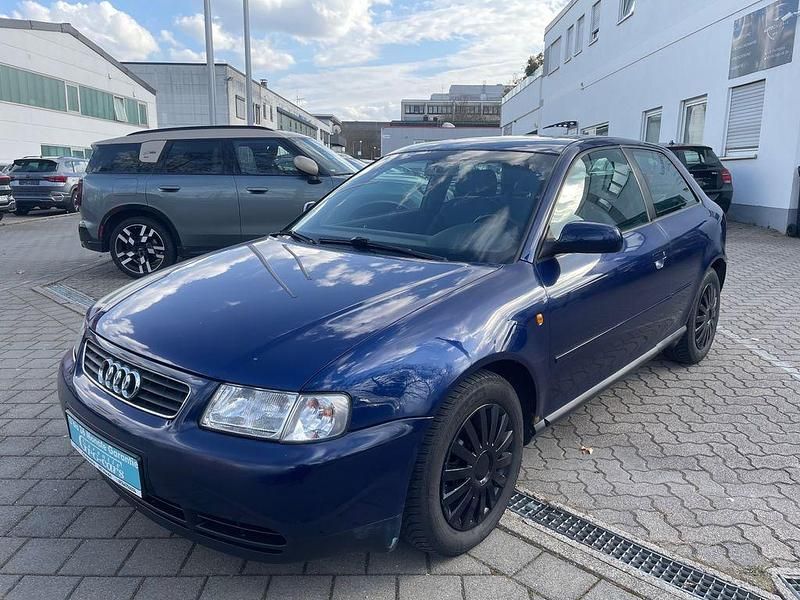 Gebraucht Audi A3 Ambiente 125 PS (91 kW) 1998 Blau Kleinwagen